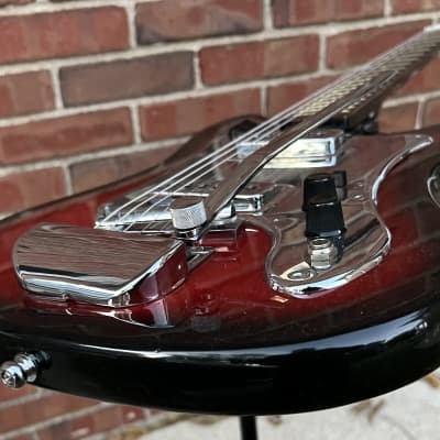 Teisco Sorrento E-10 Offset Electric Guitar 1960’s - Red Burst image 8