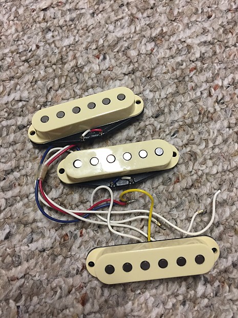 Fender standard online stratocaster pickups
