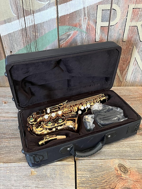 Chateau CCSS80 Curved Soprano Saxophone New Reverb