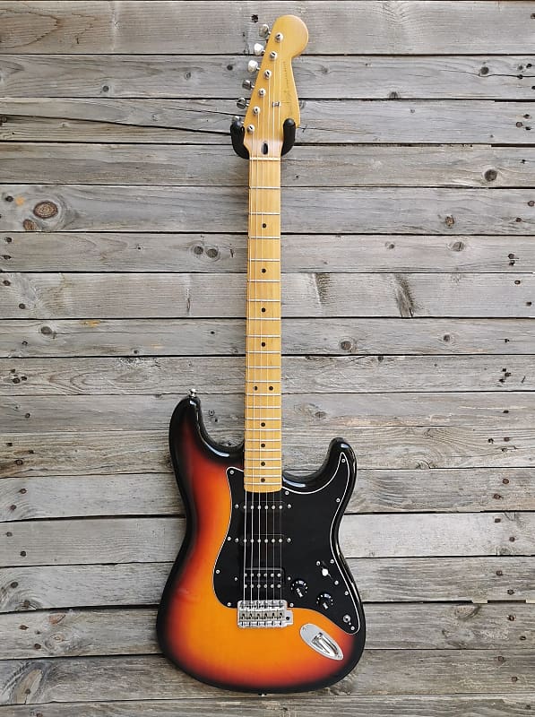 RIF 1039 Fender Stratocaster Made in Mexico MIM 1995 Special