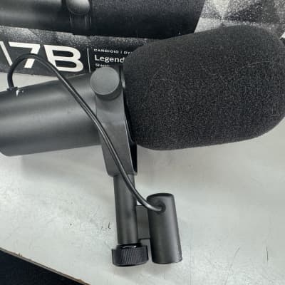 Shure SM7B Cardioid Dynamic Microphone 2001 - Present - Black image 2