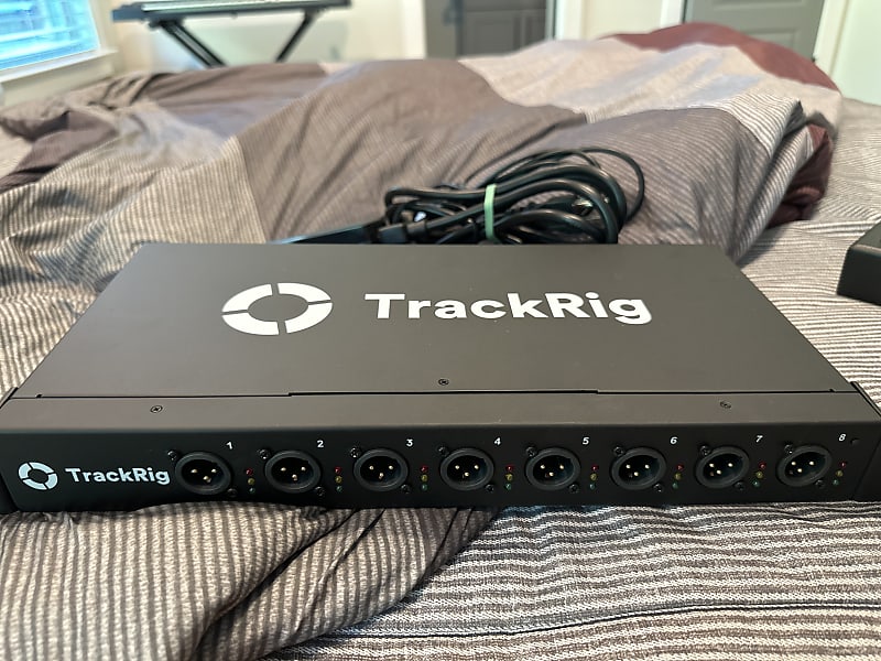 Loop Community Track Rig black Reverb