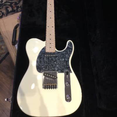 G&L Asat Classic White Electric Guitar 1990s CLF070586 for sale