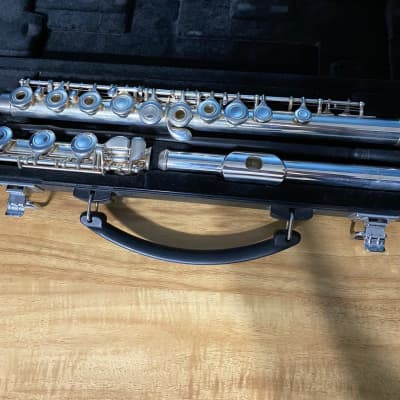 Yamaha 361 Intermediate flute image 1