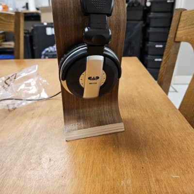 CAD Audio MH110 Closed-Back Studio Monitoring Headphones - Used image 4