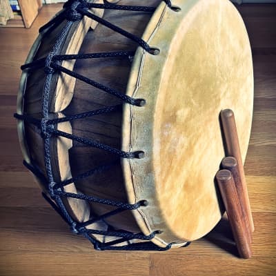 Koreanske Samul Nori Buk Drum [se videoKoreanske Samul Nori Buk Drum [se video  