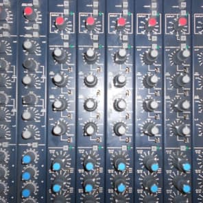 Soundcraft-8000-mixing-console-32-x-8-recording-mixer-works-great-tested image 4