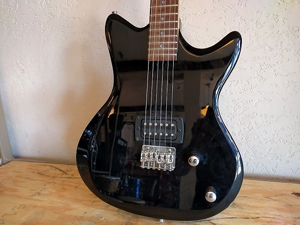First Act ME431 Electric Guitar used