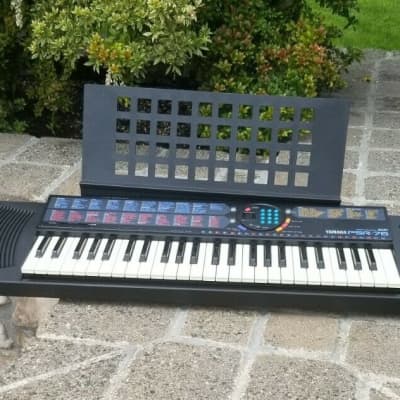 Yamaha PSR-76 Advanced Wave Memory | Reverb