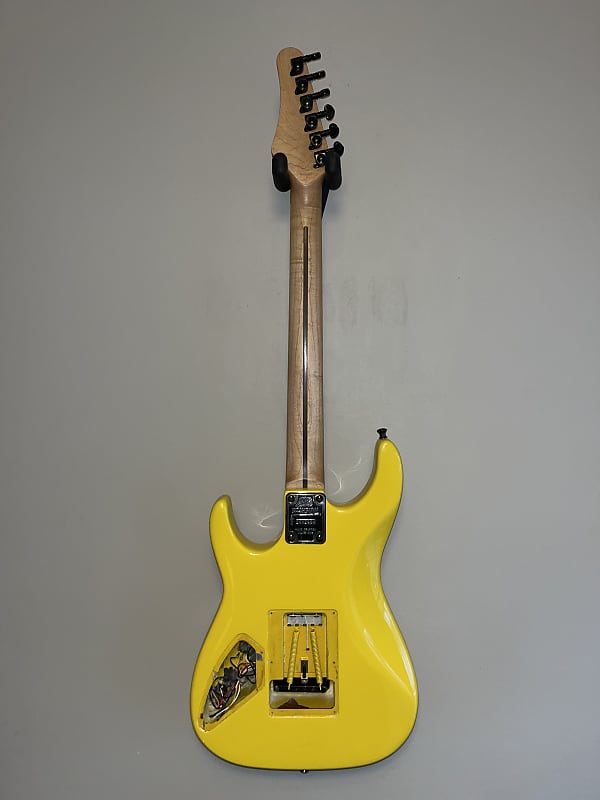1996 Washburn MG810 Sammy Hagar Cabo Wabo guitar w ESP gig 1996 Washburn MG810 Sammy Hagar Cabo Wabo guitar w ESP gig