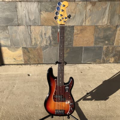 Fender American Professional II P Bass V, 5 String, 3-Tone Sunburst image 2