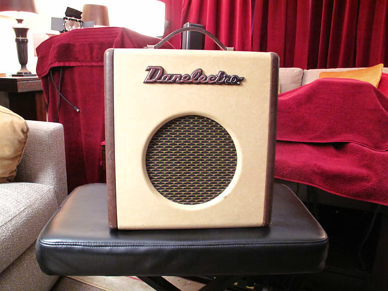 Danelectro Nifty Seventy N70 Bass Guitar Amplifier image 1