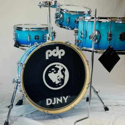 *** Display Model*** New for 2023 PDP Daru Jones Blue Fade 4pc New Yorker II Shell Pack image 1