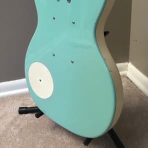 Electric Guitar Danelectro 56 U1 Yellow S/N 019907150 Sound