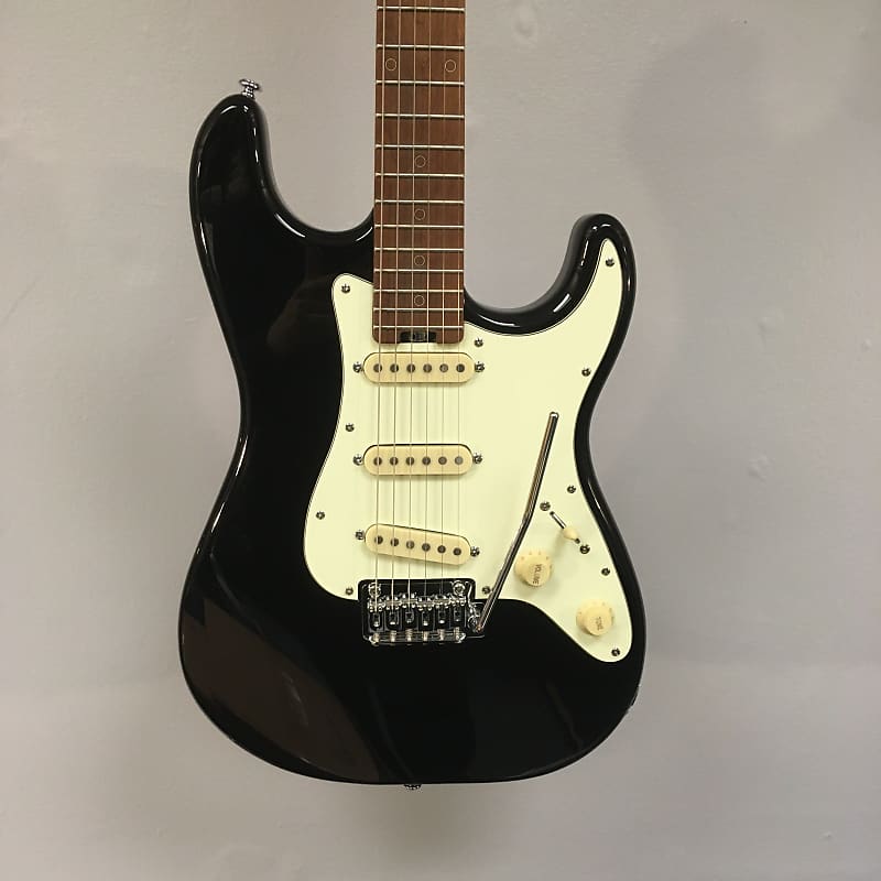 シェクター　ニック・ジョンストントラディショナル　モデル　ストラト　HSS 黒 Schecter Nick Johnston Traditional | Reverb