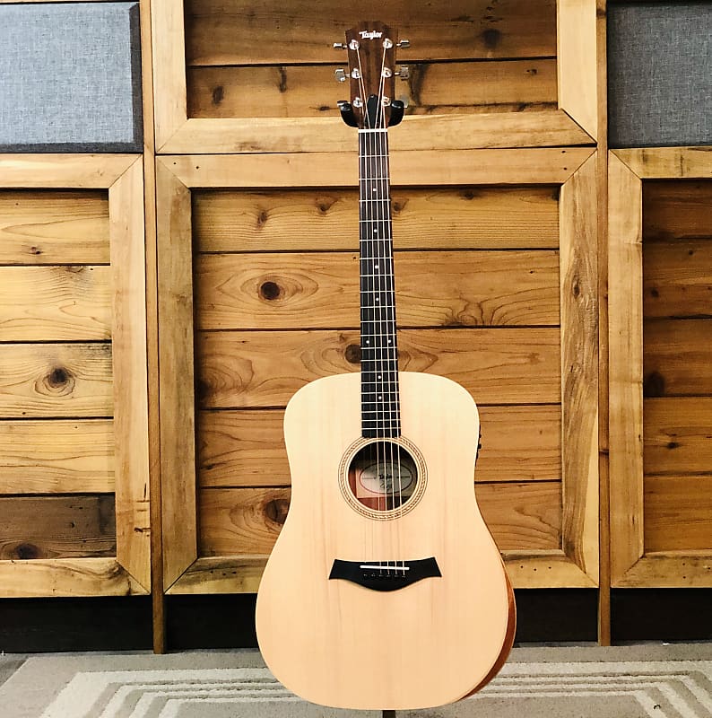 Taylor academy 10e shop left handed