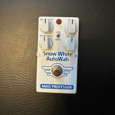 Mad Professor Snow White Auto Wah 2010s - White | Reverb