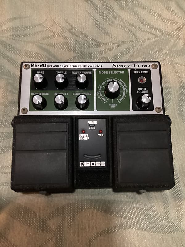 Boss RE-20 Space Echo