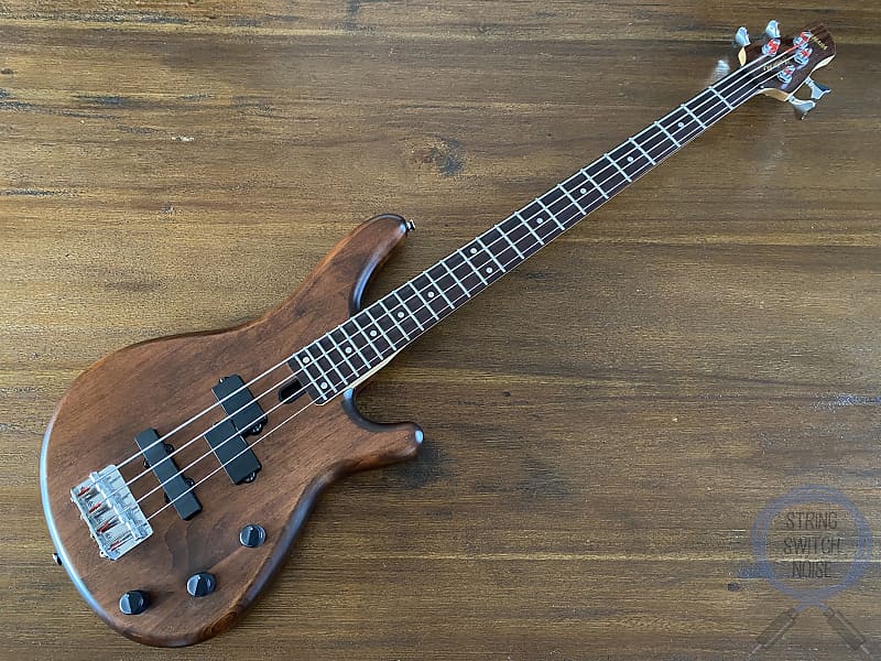 Yamaha Motion B Bass, 1996, MB 40, Brown, 32” Medium Scale Yamaha Motion B Bass, 1996, MB 40, Brown, 32” Medium Scale