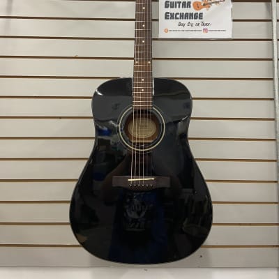 Fender DG 60-Nat-DS-V2 Acoustic Guitar w/ Fishman Soundhole Pickup
