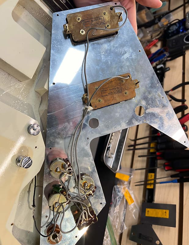 Fresher Flying V c 1980's - Polaris white original vintage