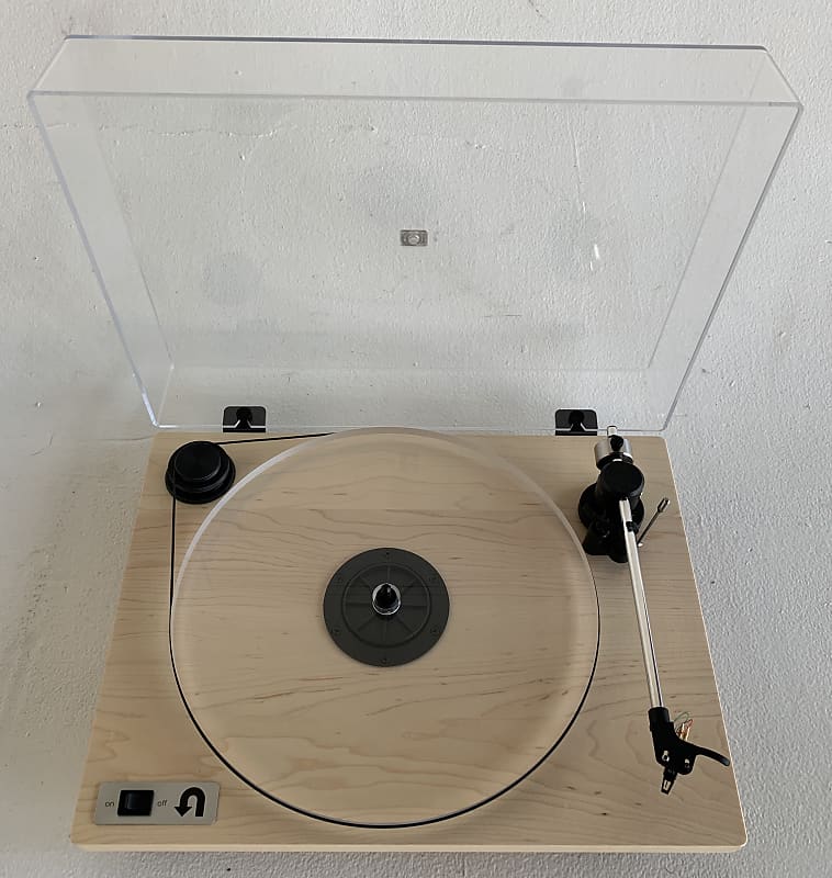 U-Turn Orbit Special Maple base belt drive manual turntable with