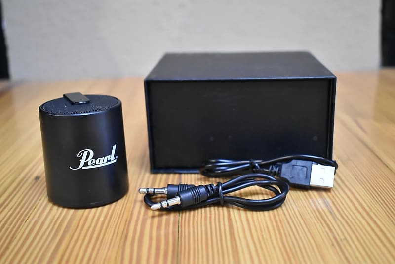 New Pearl Bluetooth Rechargeable Speaker w/ Aux Cable image 1