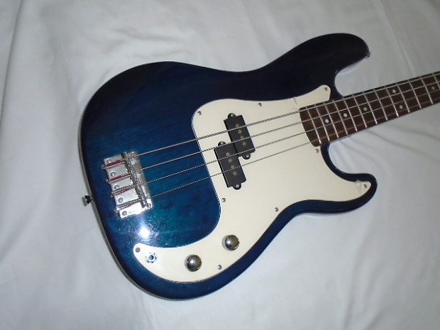 Johnson p hot sale bass