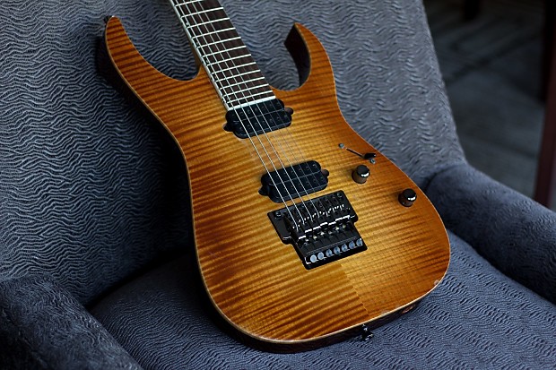 かわいい新作 RG8527 Custom J Ibanez (7 MEGA Violin Vintage HH) string エレキギター