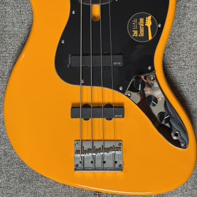 Sire Marcus Miller V3 Bass 4ST 2nd Gen - tobacco sunburst