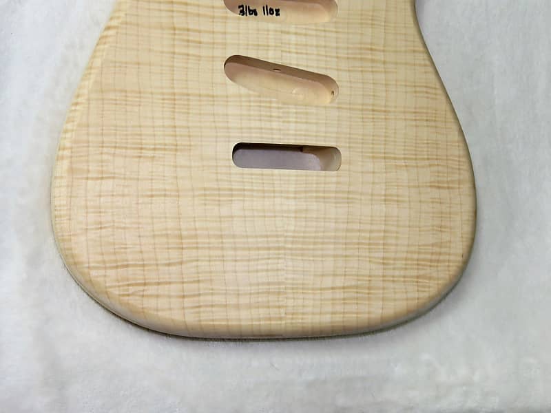 Flamed Maple Top / Basswood Style Strat Body 3lbs 11oz- SSS
