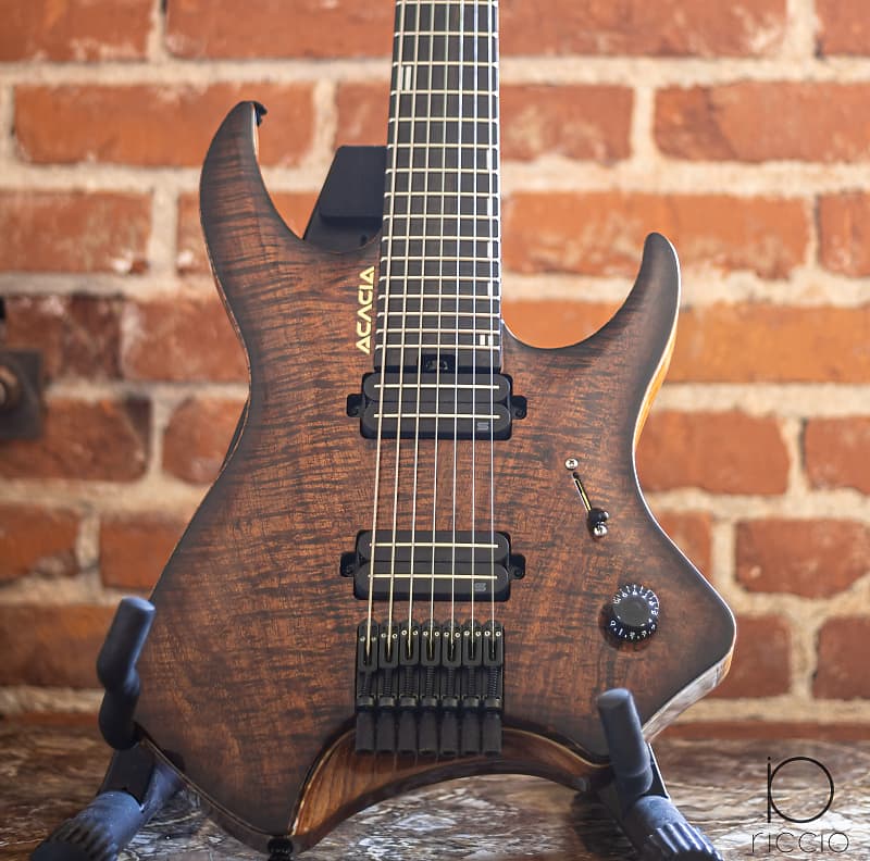 Acacia Guitars Medusa 7 | custom shop | 7-string headless electric guitar image 1