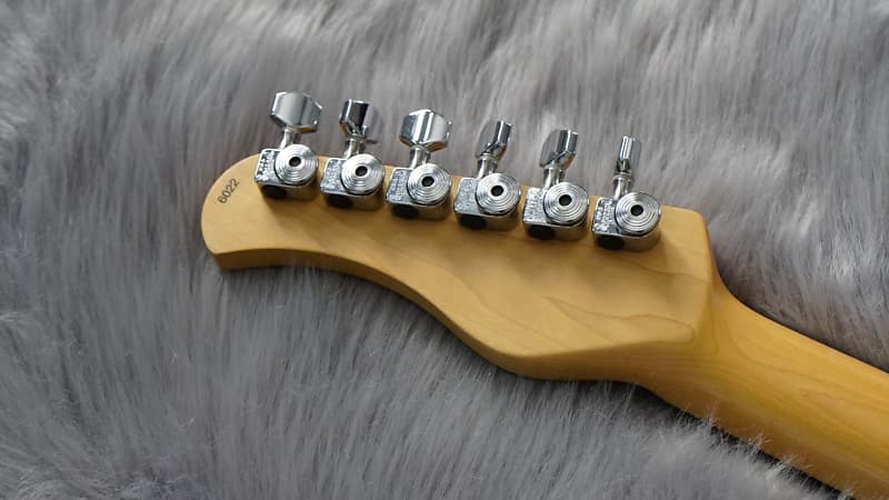 ThreeDots Guitars model T テレキャス Sadowsky T | Okada-International