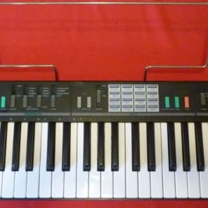 Yamaha PSR-12 49 KEY Keyboard Synthesizer with Power Cord image 2