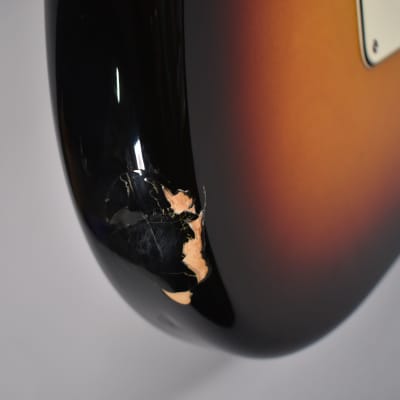 2009 Fender Standard Stratocaster 3-Tone Sunburst MIM image 15