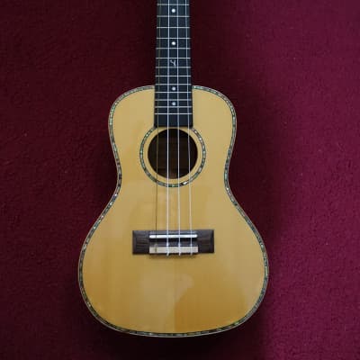 Freshman UKLKOAC Lono Series Concert Ukulele Englemann Spruce/Koa UKLKOAC Lono Series image 2
