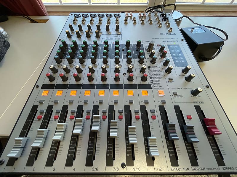 Yamaha MW12CX 12-Channel Analog Mixer | Reverb
