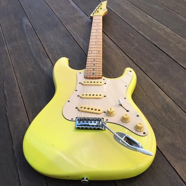 Late 70s Hondo Stratocaster Electric Lemon FREE SHIP