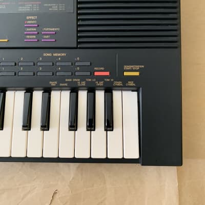 Yamaha PSS-580 PortaSound Music Station FM synth1990s VGC