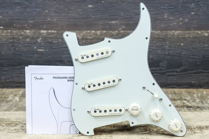 Fender Ultra Noiseless Vintage Stratocaster Pre-Wired Pickguard 3 
