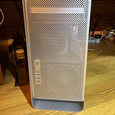 Mac Pro, 2010, 12 Core, 128 GB RAM, NVIDIA GTX 680, 2 TB SSD &3X2 