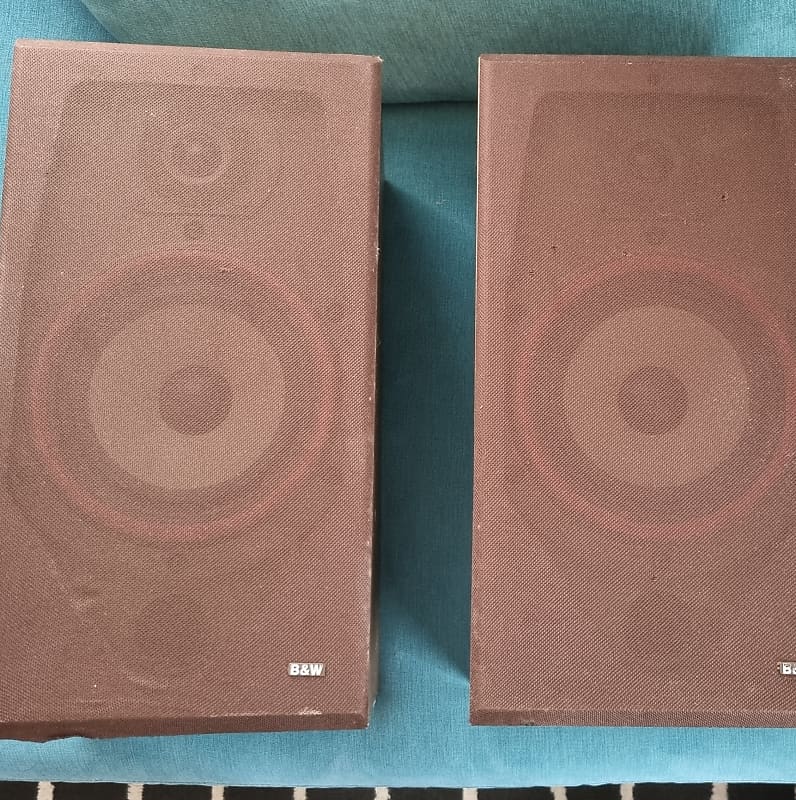B&W Bowers and Wilkins DM110 90s - Walnut image 1