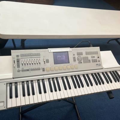 Korg M3 61 2010s - Gray