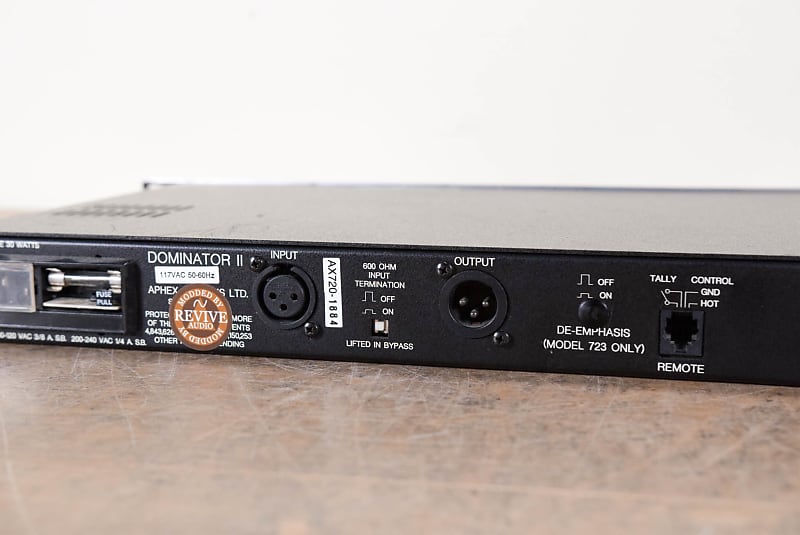 Aphex 720 DOMINATOR II Multiband Stereo Peak Limiter With