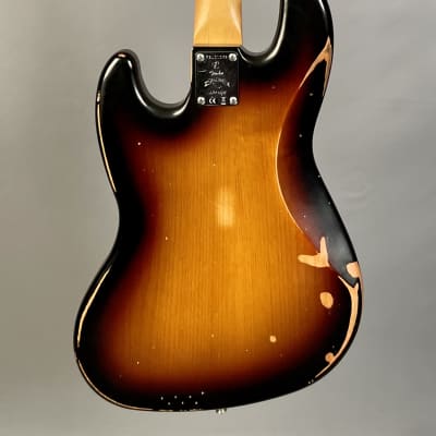 Fender Limited Edition 60th Anniversary Road Worn Jazz Bass 3-Color Sunburst image 25