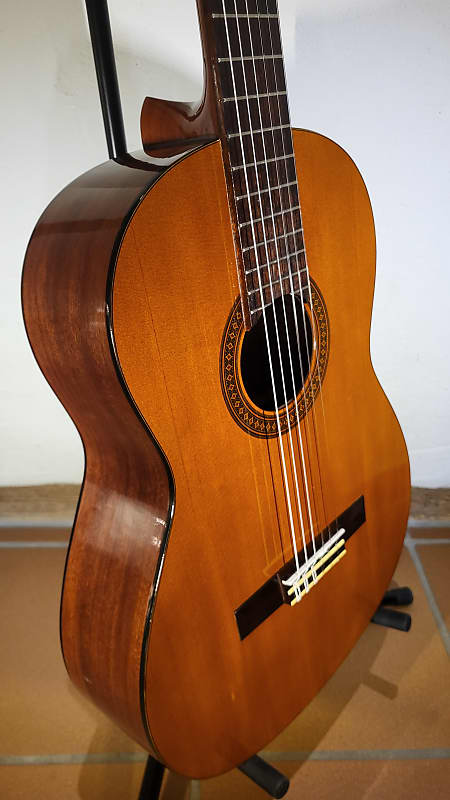 Yamaha g228 on sale guitar value