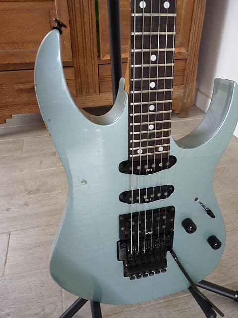 Ibanez RG560 1990 Violet pearl | Reverb