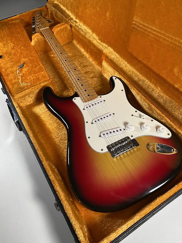 Greco SE600 Sparkle Sounds '77 Vintage MIJ Stratocaster Type