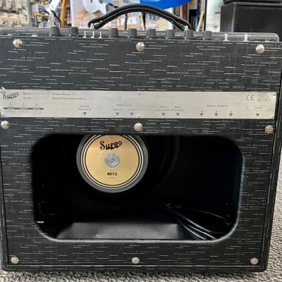 Supro Model 1932R Royale 50-Watt 1x12" Guitar Combo Amplifier - B stock image 3