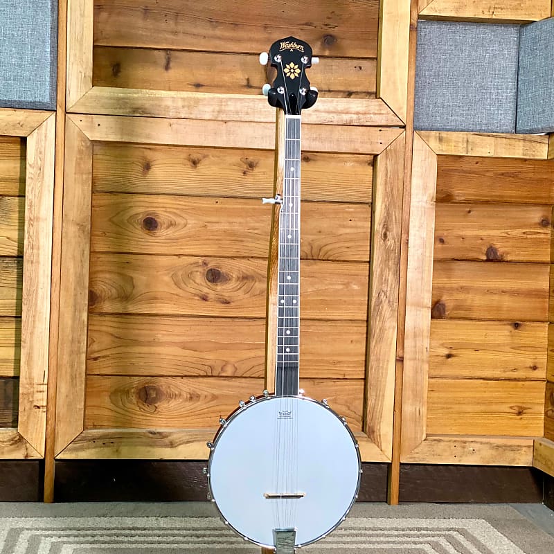 B7 shop on banjo